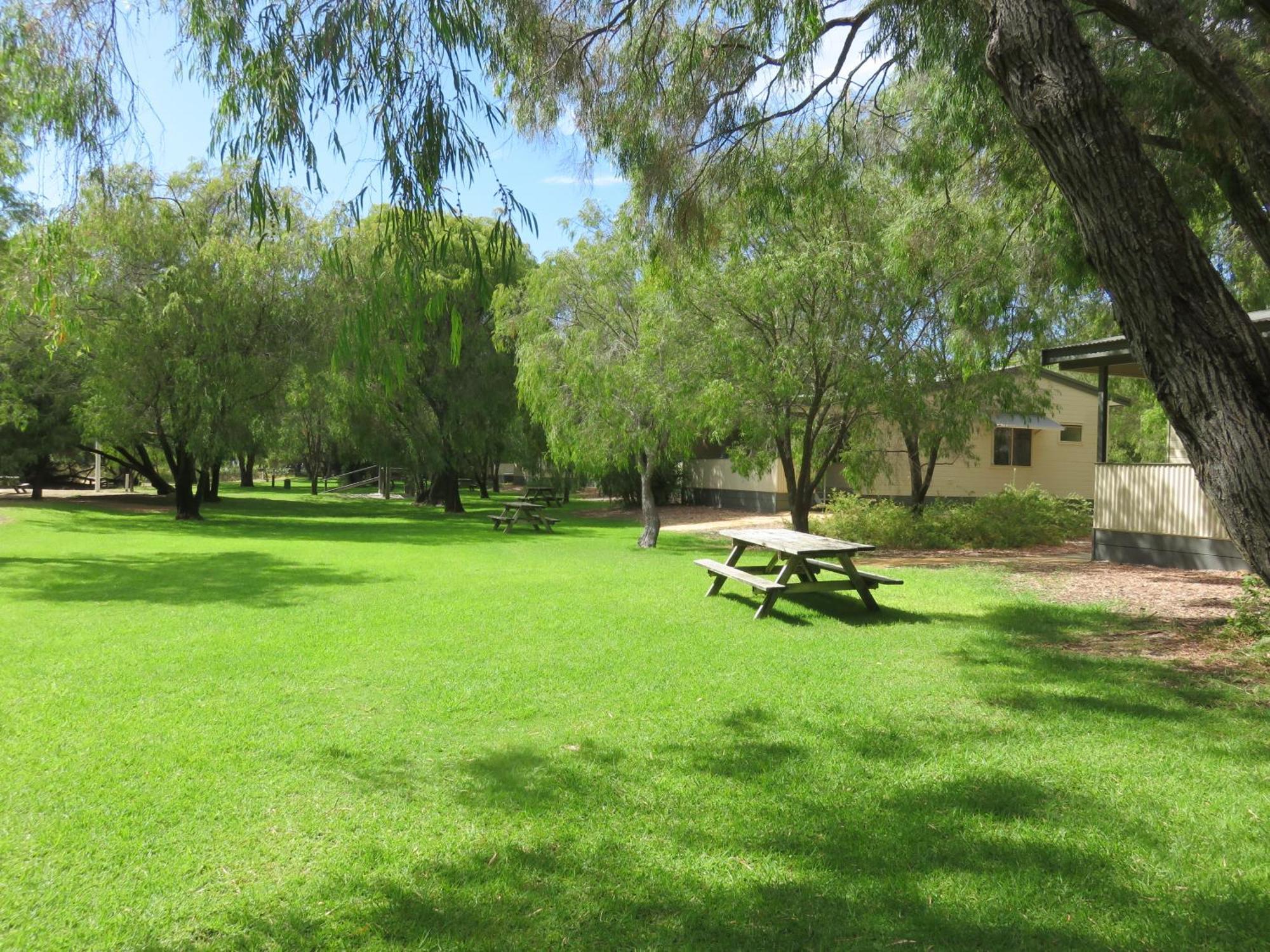 בסלטון Siesta Park Holiday Resort Absolute Beachfront Resort מראה חיצוני תמונה