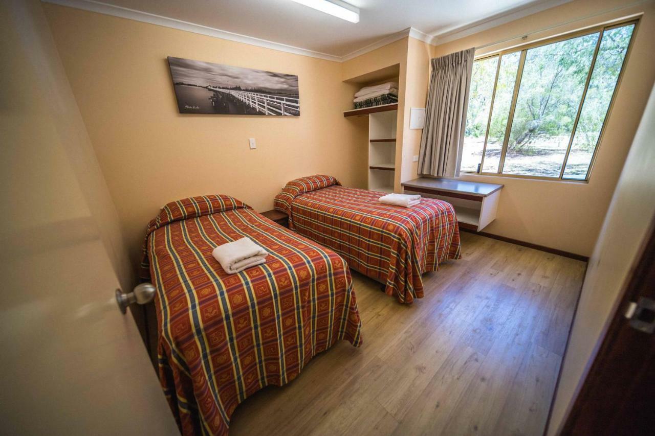 בסלטון Siesta Park Holiday Resort Absolute Beachfront Resort מראה חיצוני תמונה